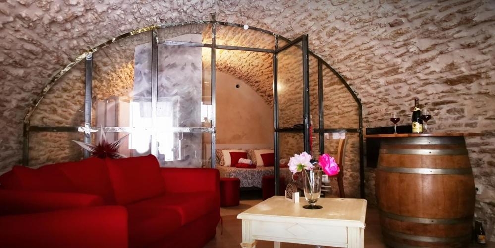 Chambre D Hote De Charme Avec Plein D Authenticite Du 13 Eme Siecle Шатонёф-дю-Пап Экстерьер фото